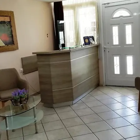 Nefeli Λουτρά Αιδηψού