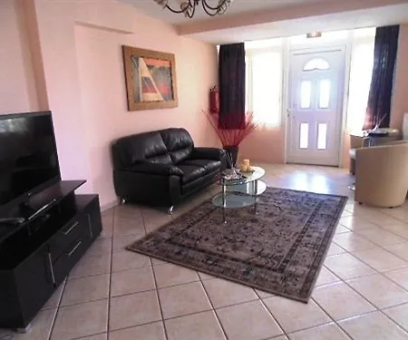 Διαμέρισμα Nefeli Λουτρά Αιδηψού